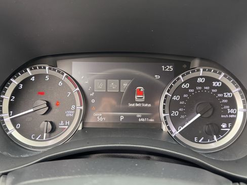 Used 2023 Toyota Highlander LE image 21