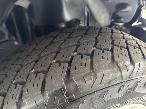 Used 2020 Jeep Wrangler Unlimited Sahara image 11