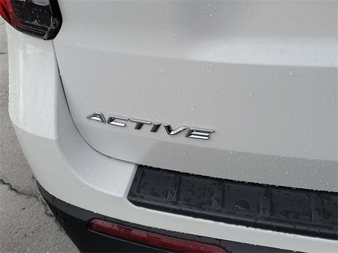Used 2025 Ford Explorer Active w/ Active Comfort Package image 20