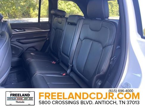 New 2025 Jeep Grand Cherokee Limited w/ Luxury Tech Group II image 20