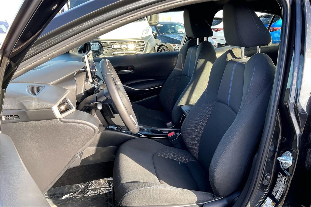 Used 2020 Toyota Corolla SE w/ Carpet Mat Package (TMS) FWD image 22