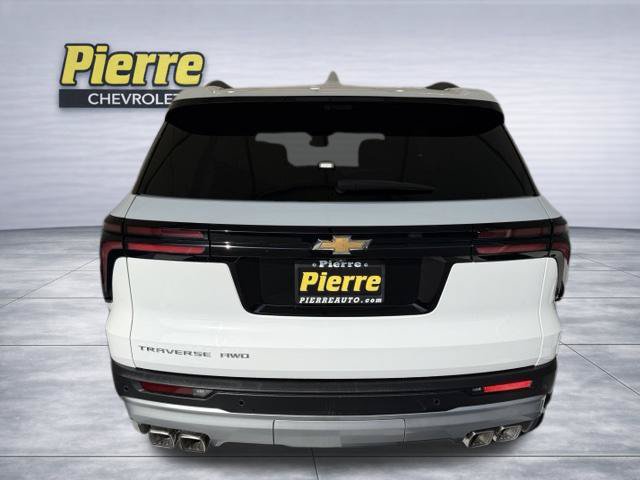 New 2026 Chevrolet Traverse LT w/ Driver Confidence Package AWD/4WD image 3