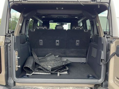 Used 2025 Ford Bronco Outer Banks AWD/4WD image 21