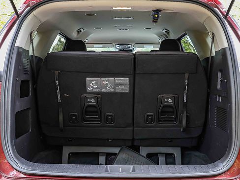 Certified 2023 Kia Carnival LX image 25