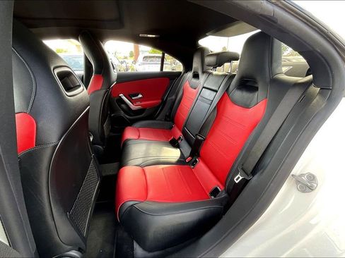 Used 2022 Mercedes-Benz CLA 250 image 25