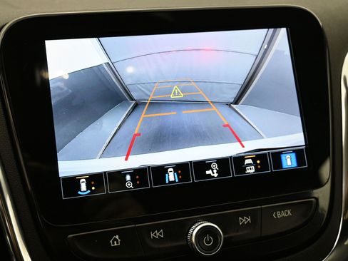 Used 2024 Chevrolet Equinox Premier AWD/4WD image 8