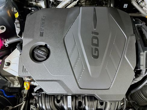 Used 2025 Kia Sportage LX image 31