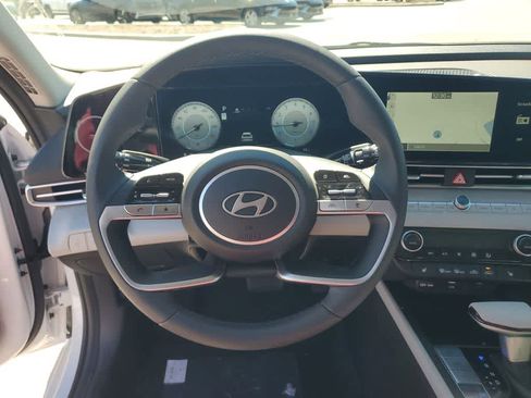 New 2026 Hyundai Elantra Limited image 25