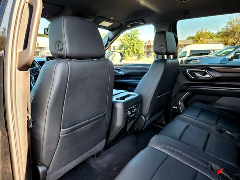 Used 2021 Chevrolet Tahoe Z71 image 15