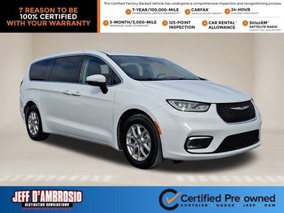 Certified 2023 Chrysler Pacifica Touring-L