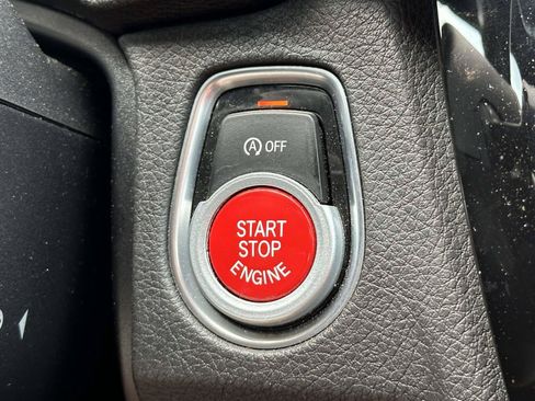 Used 2018 BMW M3 RWD image 21
