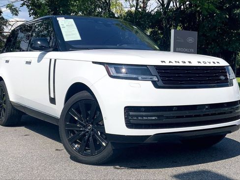 Used 2023 Land Rover Range Rover SE AWD/4WD image 7