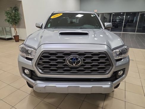 Used 2023 Toyota Tacoma TRD Sport image 4