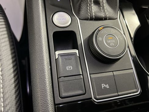 Used 2021 Volkswagen Atlas Cross Sport SEL AWD/4WD image 33