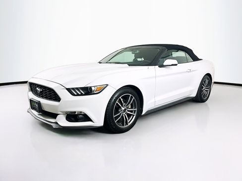 Used 2016 Ford Mustang Premium image 3
