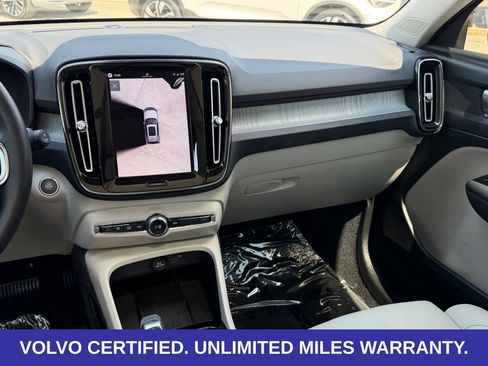 Certified 2026 Volvo XC40 B5 Plus AWD/4WD image 14