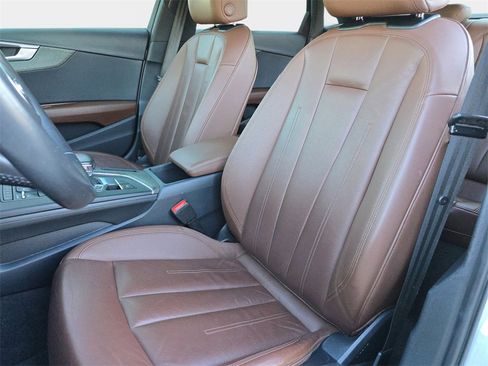 Used 2019 Audi A4 2.0T Premium image 18