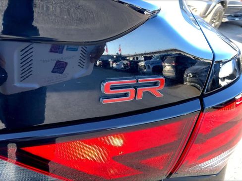Used 2024 Nissan Sentra SR w/ SR Premium Package image 10
