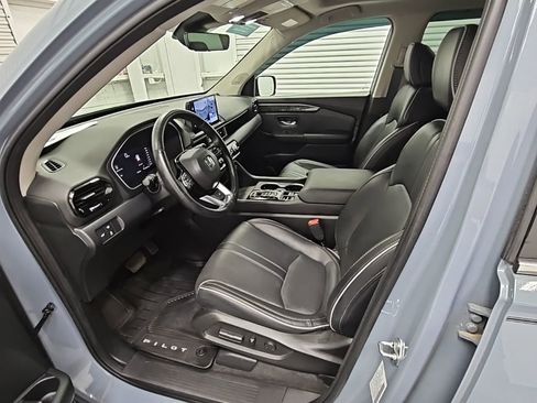 Used 2023 Honda Pilot Elite image 11