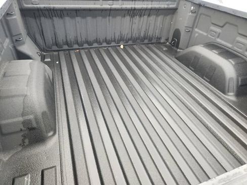 Used 2021 Chevrolet Silverado 1500 LT Trail Boss w/ Convenience Package II AWD/4WD image 9