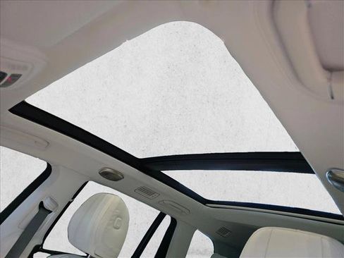 Certified 2024 Mercedes-Benz Maybach GLS 600 4MATIC image 17