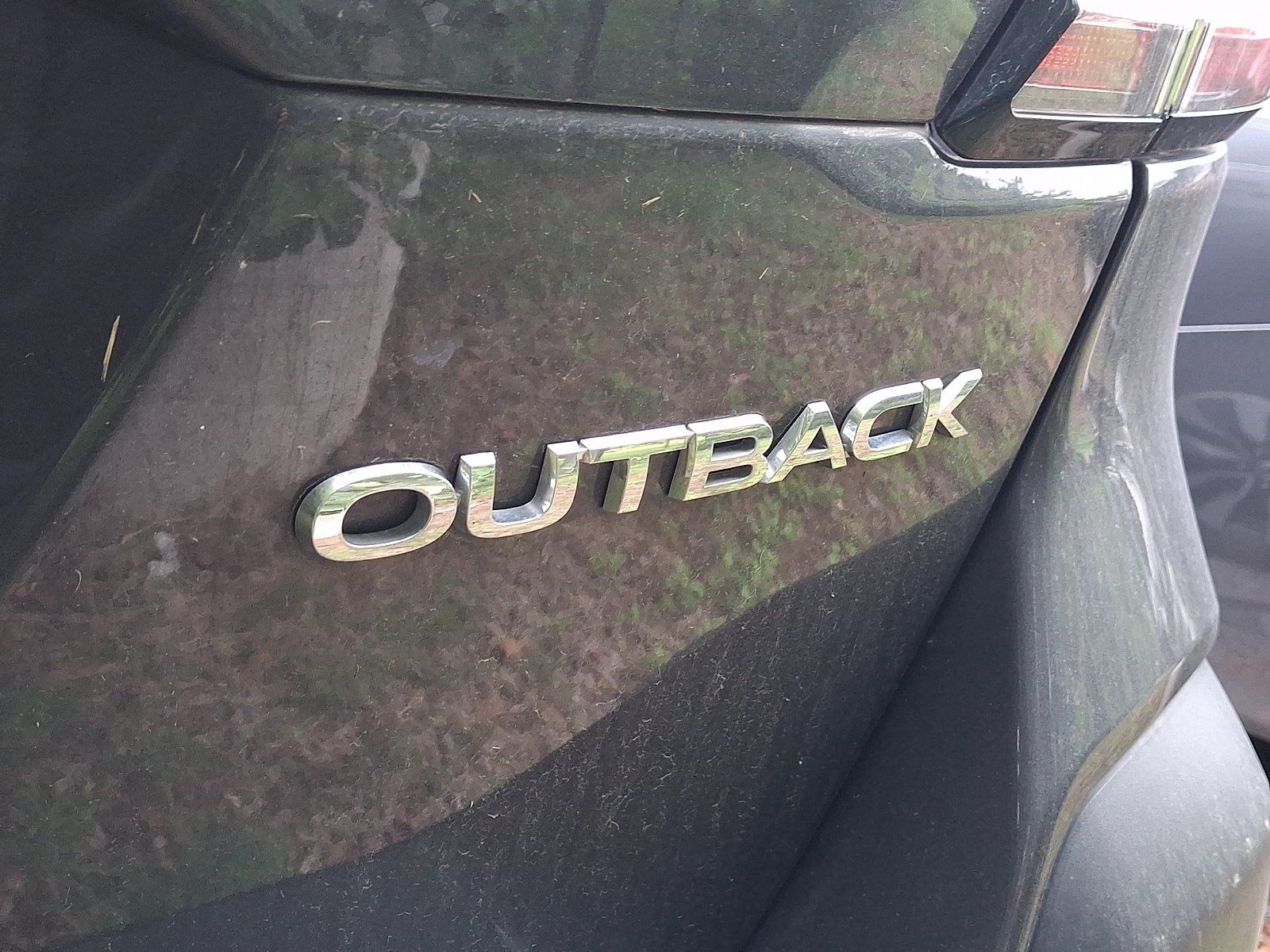 Used 2025 Subaru Outback Limited w/ Tech Package 2 AWD/4WD image 5
