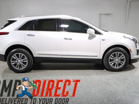 Used 2023 Cadillac XT5 Premium Luxury w/ Technology Package AWD/4WD image 6