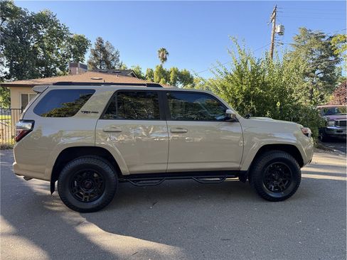 Used 2016 Toyota 4Runner TRD Pro AWD/4WD image 6