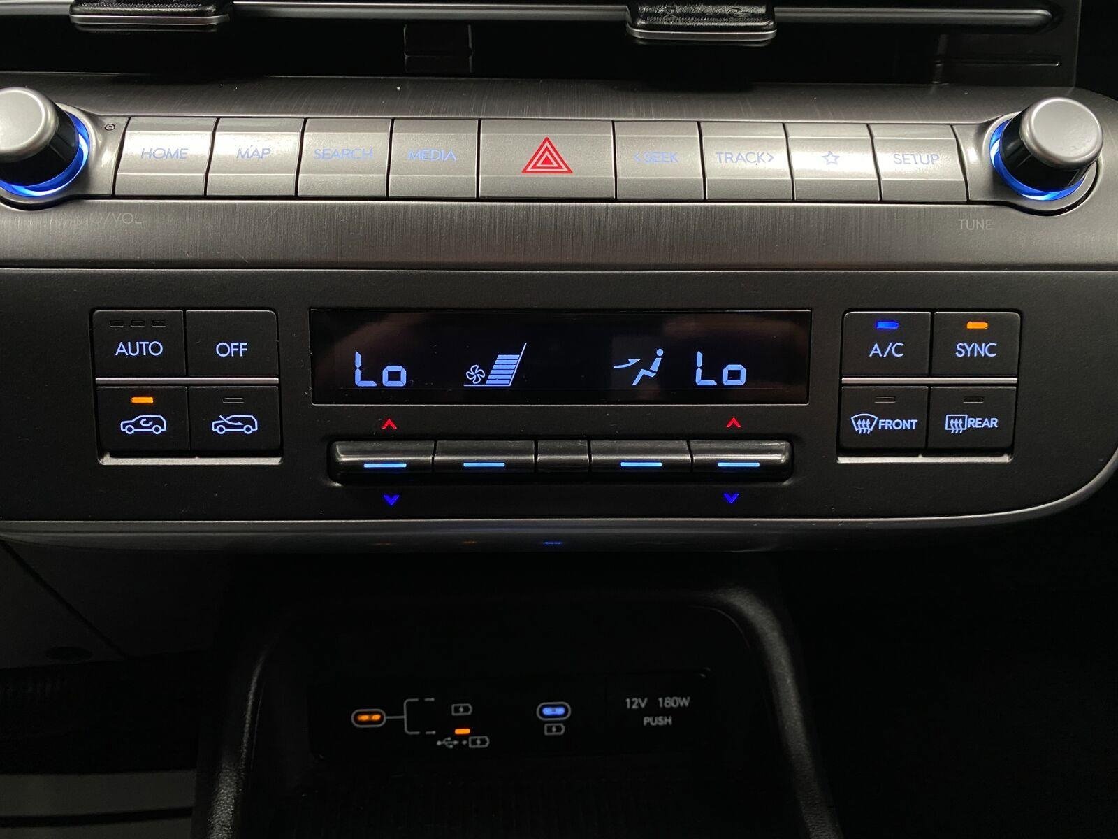 Certified 2024 Hyundai Kona SEL AWD/4WD image 24