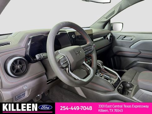 Used 2025 Chevrolet Colorado Z71 image 10