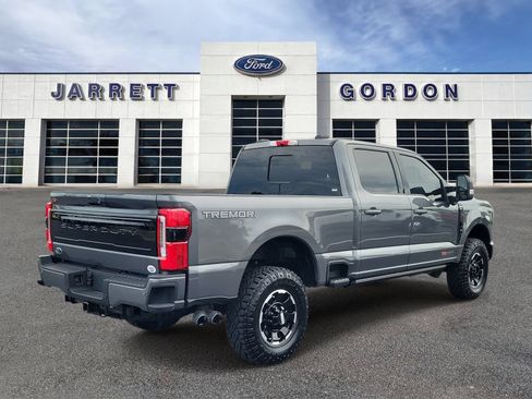 Certified 2026 Ford F250 Platinum w/ Tremor Off-Road Package AWD/4WD image 4