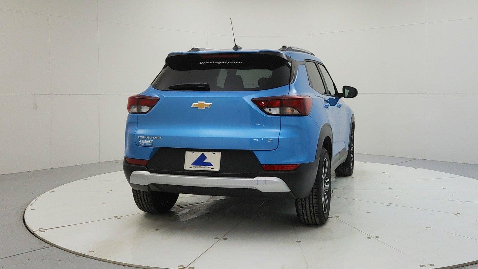 Used 2025 Chevrolet TrailBlazer LT FWD image 6