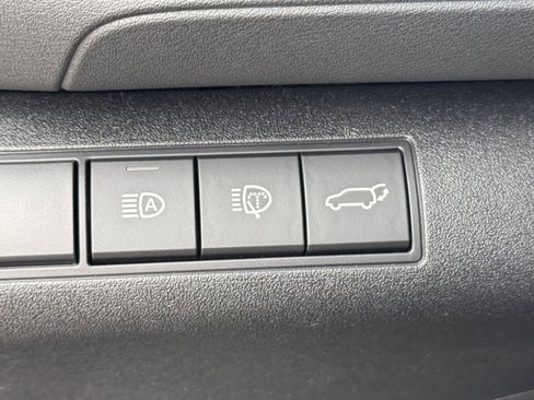 Used 2026 Toyota bZ FWD image 21