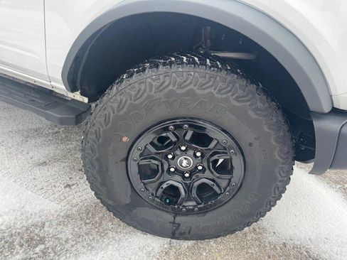 Certified 2023 Ford Bronco Wildtrak image 36