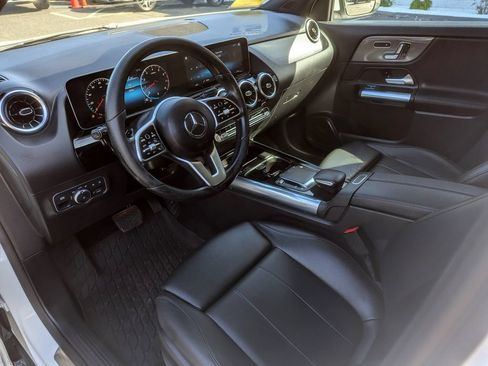 Used 2021 Mercedes-Benz GLA 250 4MATIC image 14