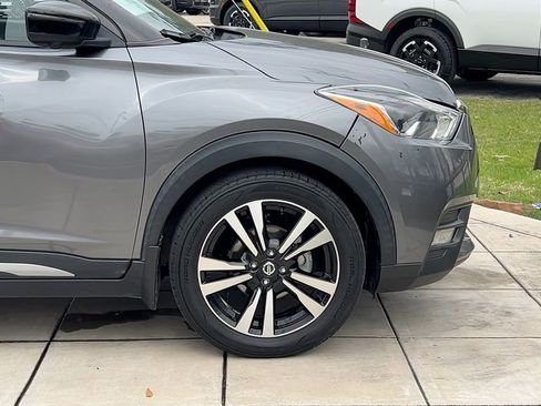 Used 2020 Nissan Kicks SR w/ SR Premium Package image 14