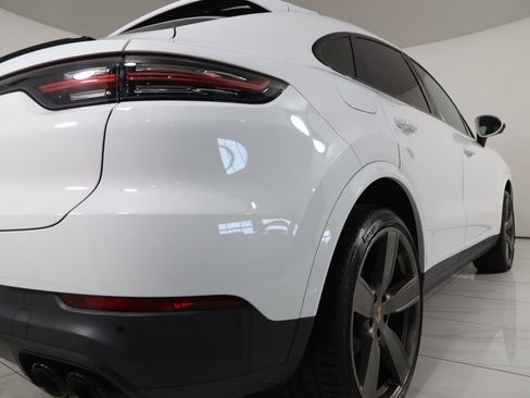 Used 2023 Porsche Cayenne Coupe image 93