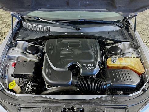 Used 2013 Chrysler 300 Base w/ Driver Convenience Group image 35