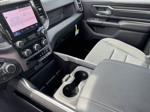 New 2026 RAM 1500 Big Horn AWD/4WD image 30