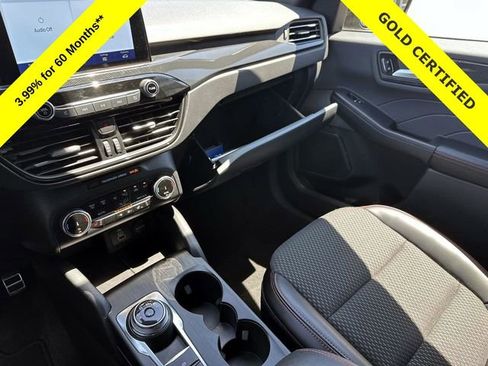 Certified 2024 Ford Escape ST-Line Select AWD/4WD image 15