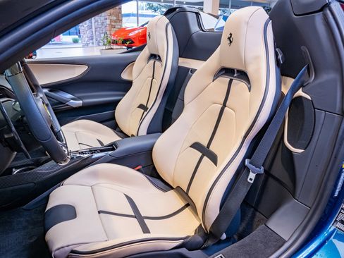 Used 2025 Ferrari SF90 Spider image 11