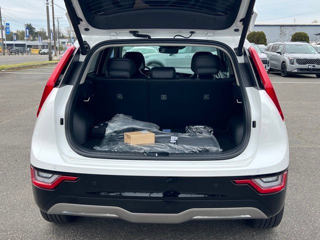 New 2026 Kia Niro Wave w/ Wave Preserve Package FWD image 12