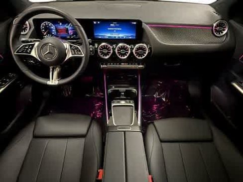 Used 2026 Mercedes-Benz GLA 250 4MATIC image 4