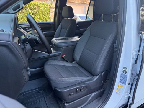 Used 2023 Chevrolet Tahoe LS RWD image 14
