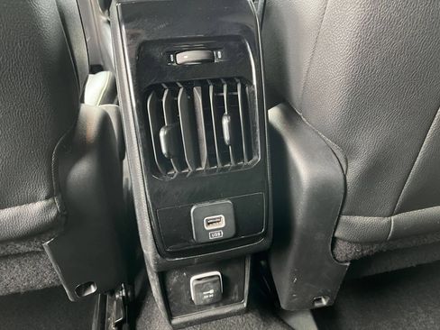 Used 2025 Jeep Compass Trailhawk AWD/4WD image 23