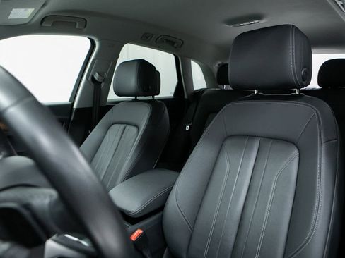 Used 2023 Audi Q5 2.0T Premium image 5