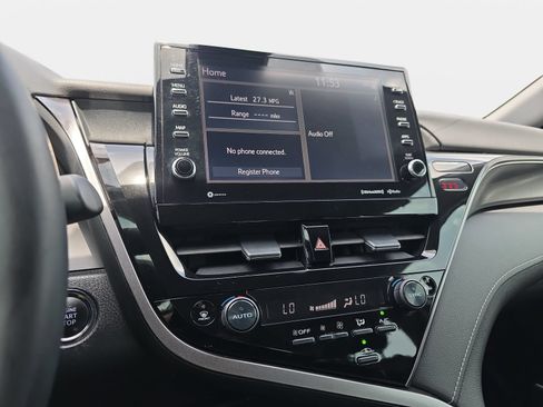Used 2021 Toyota Camry XSE FWD image 19