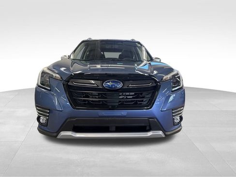 Certified 2023 Subaru Forester Touring AWD/4WD image 4