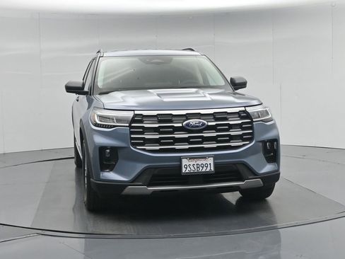 Used 2025 Ford Explorer Active w/ Active Comfort Package RWD image 57