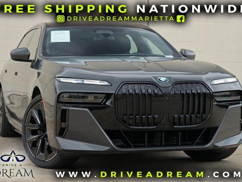 Used 2024 BMW i7 eDrive50 w/ M Sport Package RWD image 2